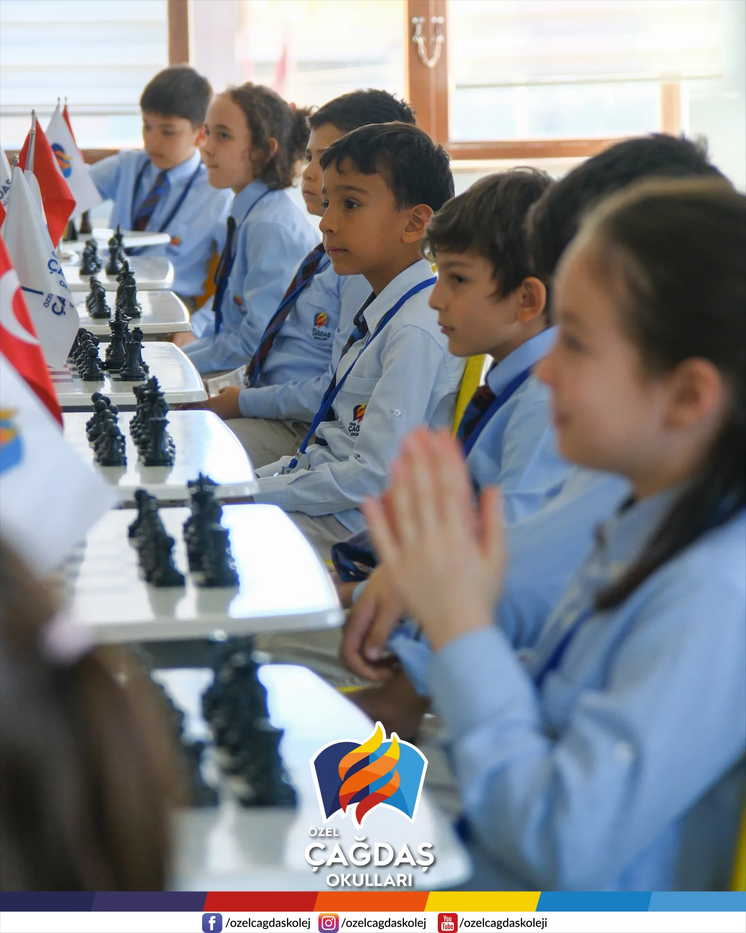 ÇAĞDAŞ SİMULTANE SATRANÇ GÖSTERİSİ