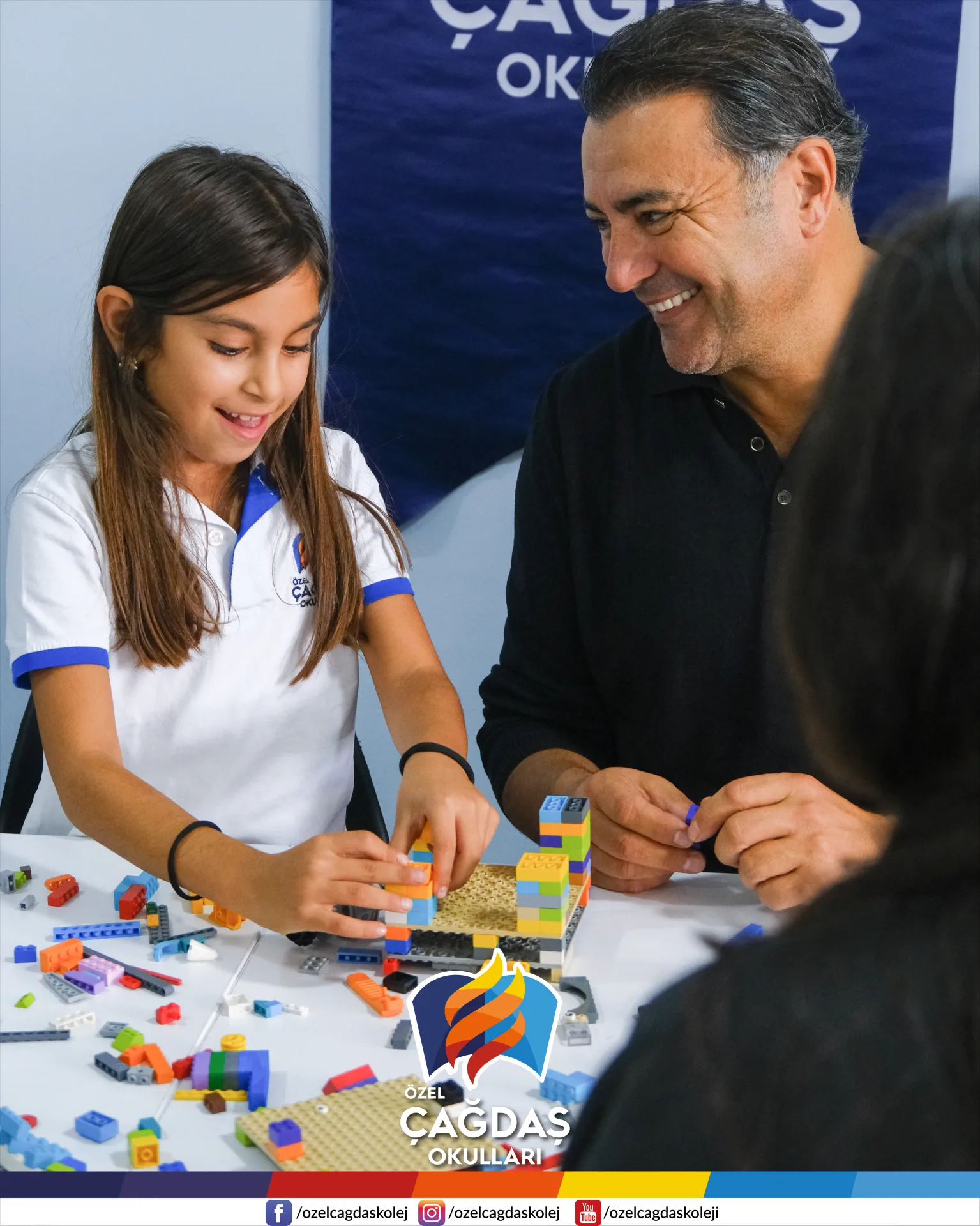 AİLEMLE LEGO YAPIYORUM