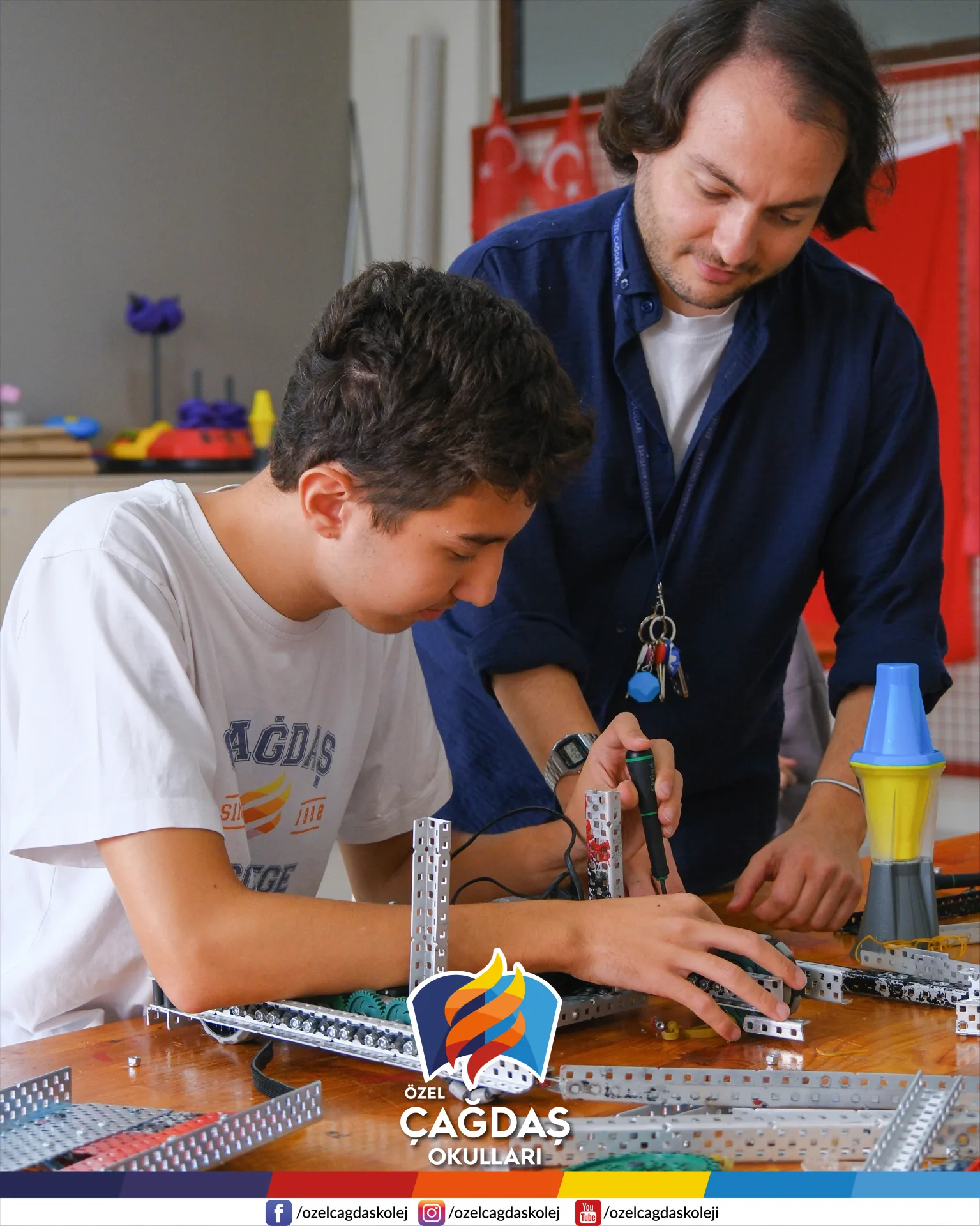 ORTAOKUL VE LİSE ROBOTİK KULÜPLERİMİZ CODEWEEK’TE!