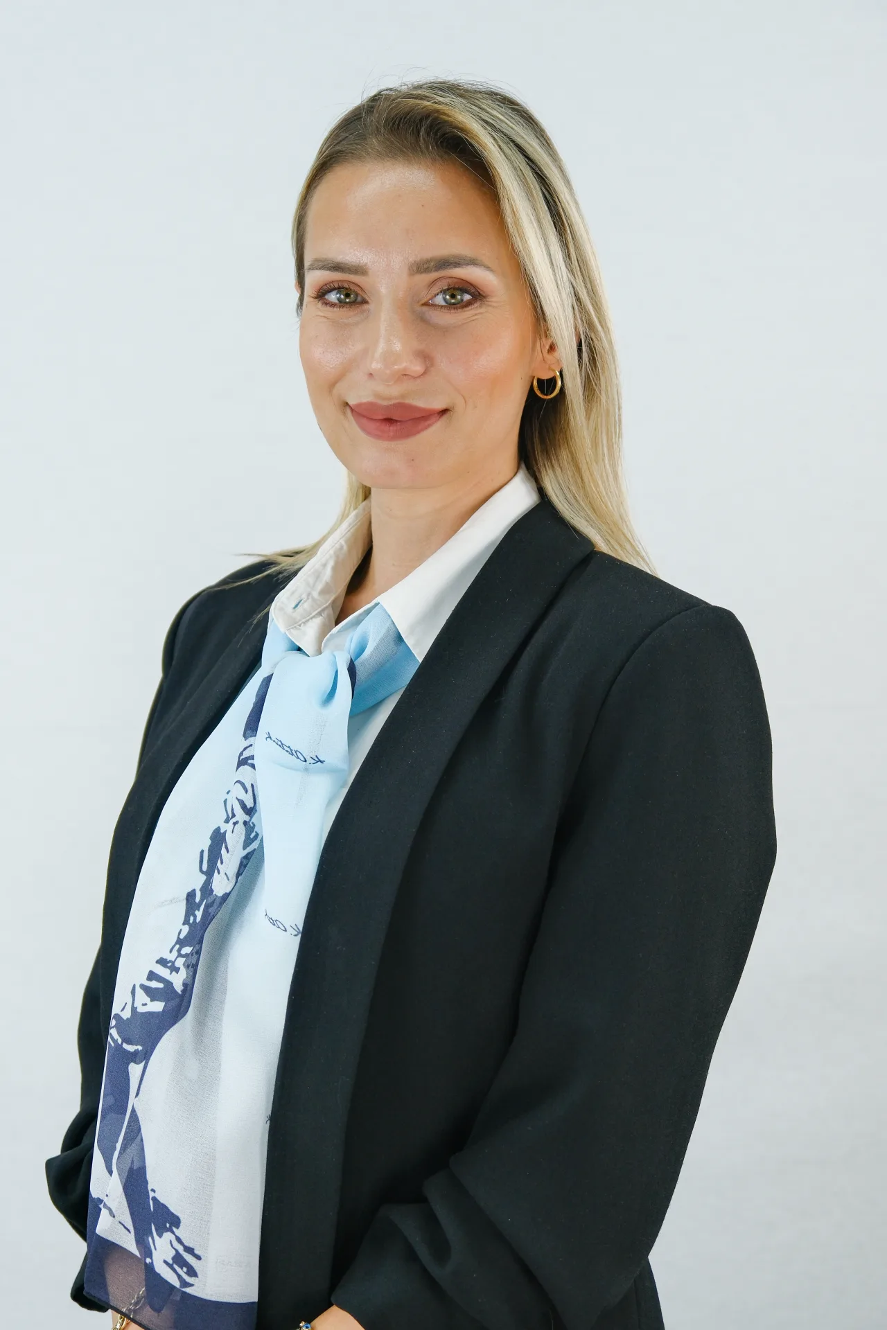 Burcu GÜZELOĞLU